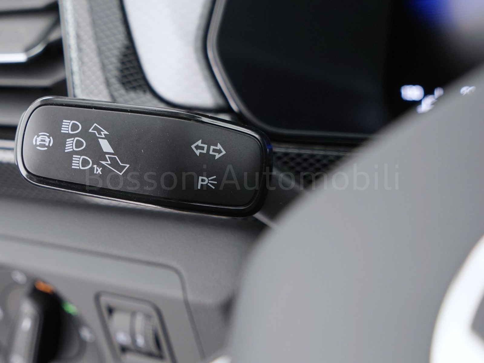 27 - Volkswagen T-Cross 1.0 tsi 95cv life