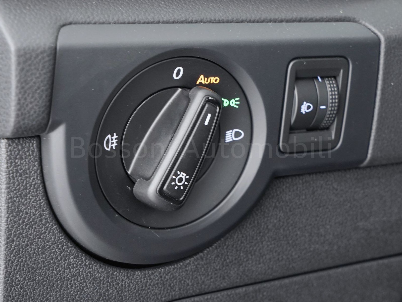 16 - Volkswagen T-Cross 1.0 tsi 115cv life dsg