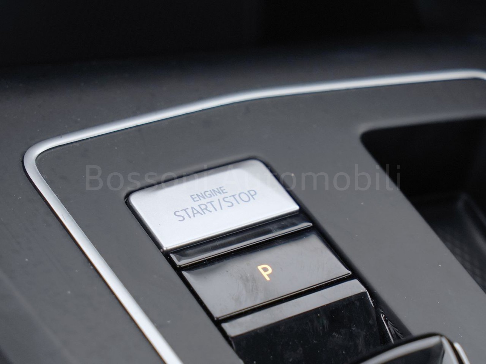 23 - Volkswagen Golf 2.0 tdi scr 115cv life dsg