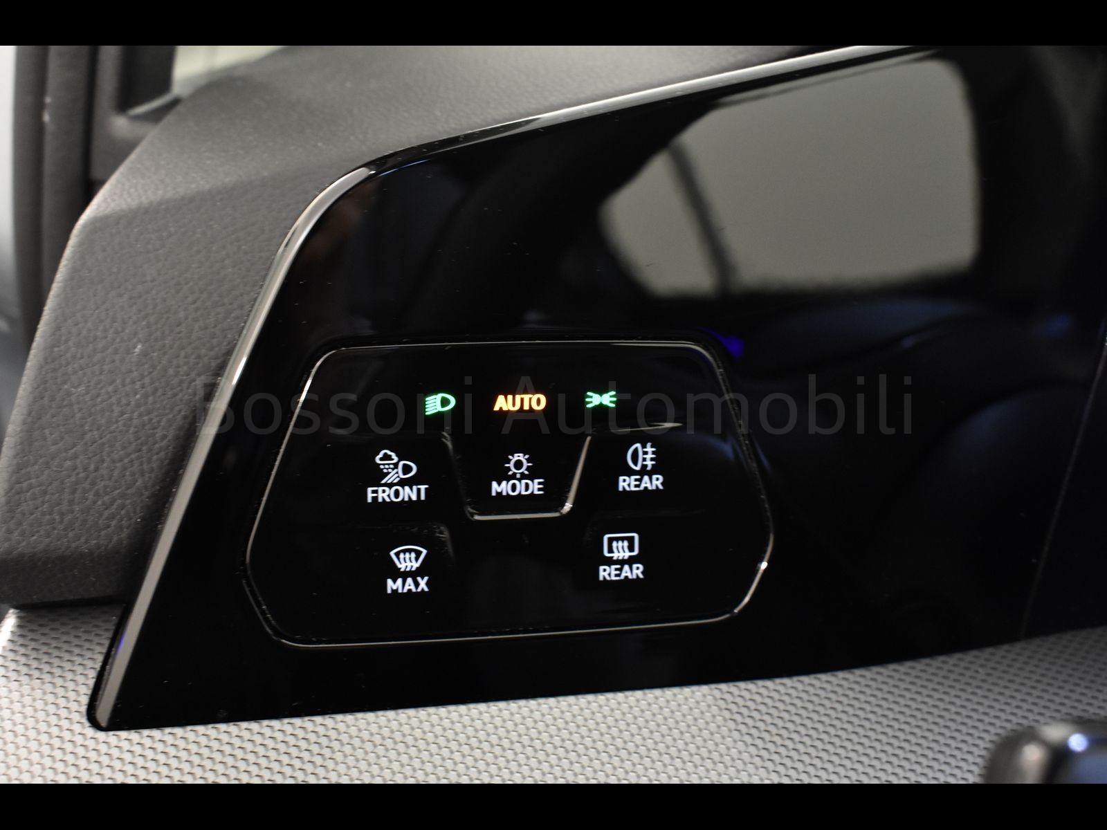 18 - Volkswagen Golf 2.0 tdi scr 150cv style dsg