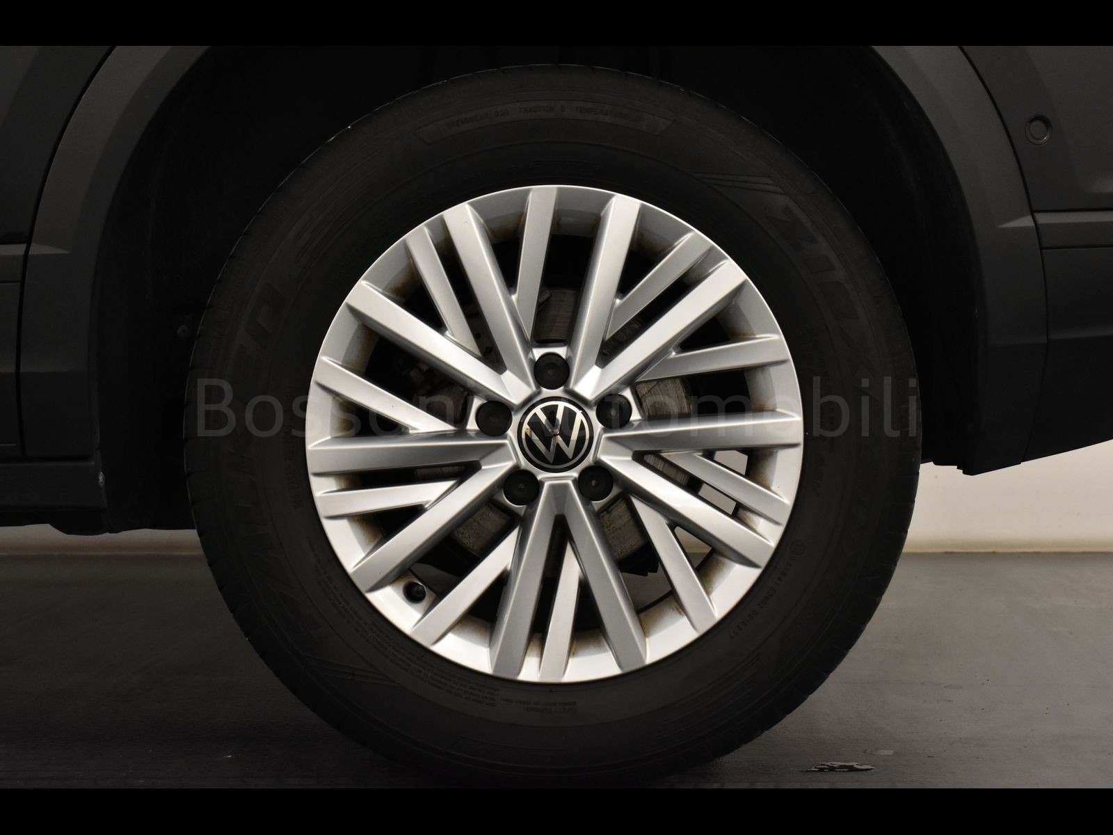 12 - Volkswagen T-Roc 1.5 tsi act life dsg