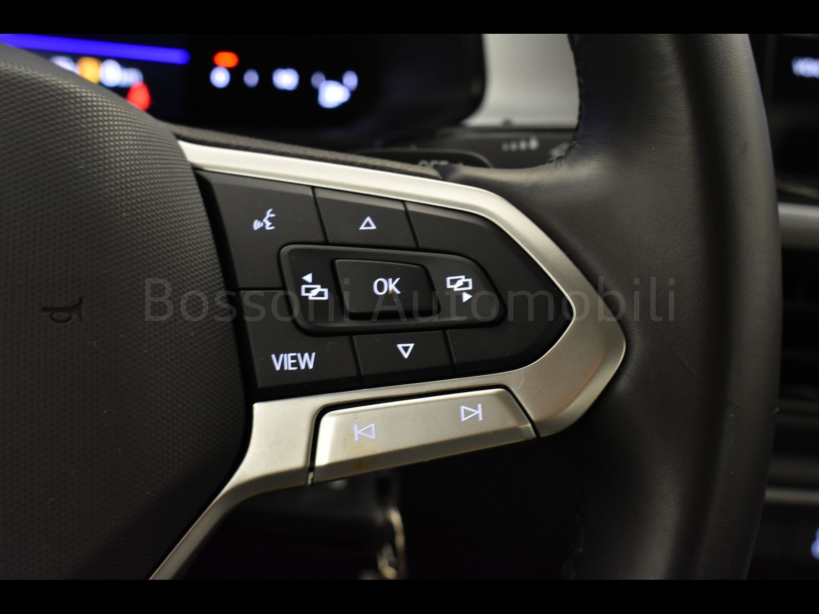 20 - Volkswagen T-Roc 1.5 tsi act life dsg