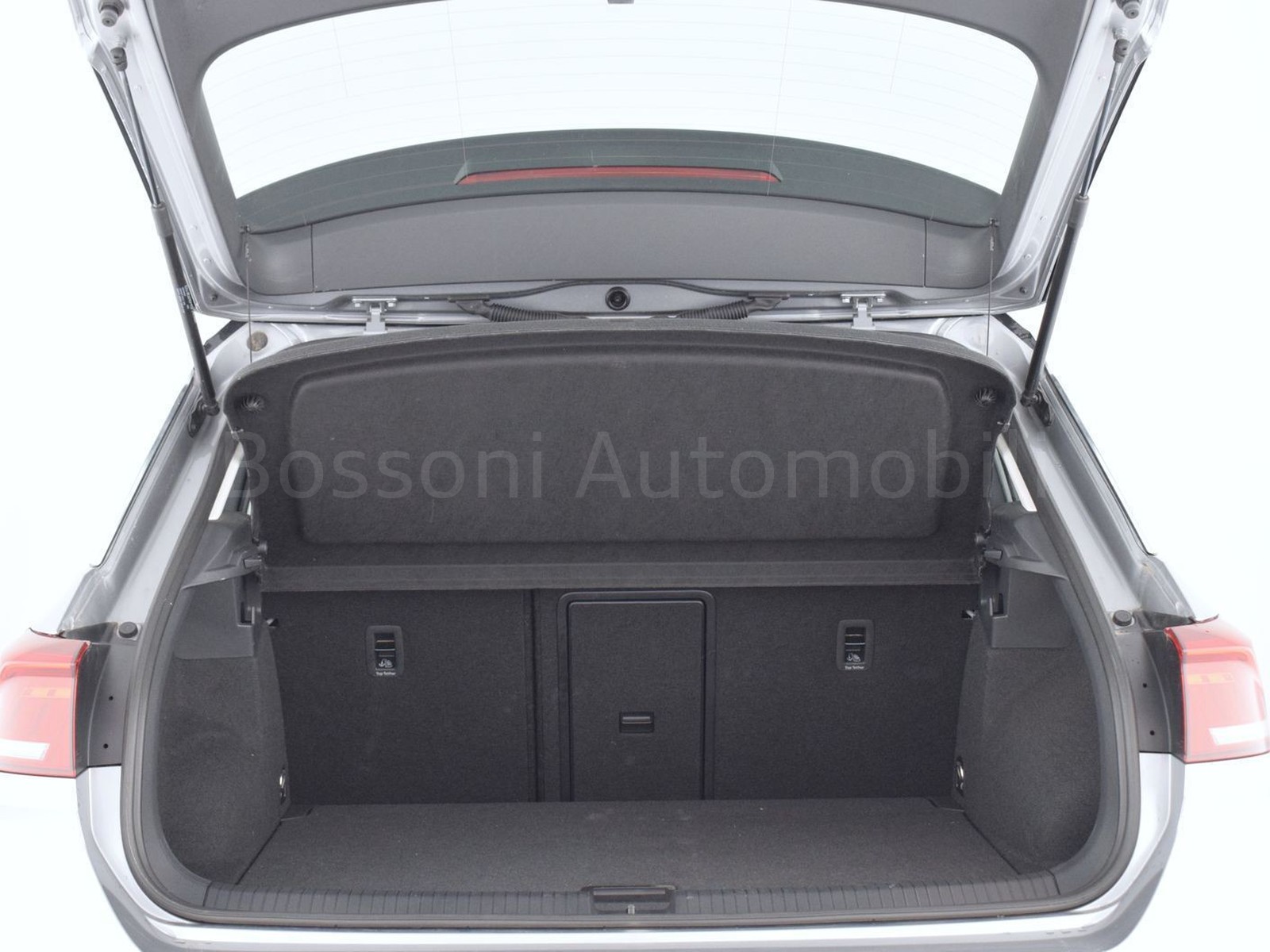 10 - Volkswagen T-Roc 2.0 tdi scr 115cv life