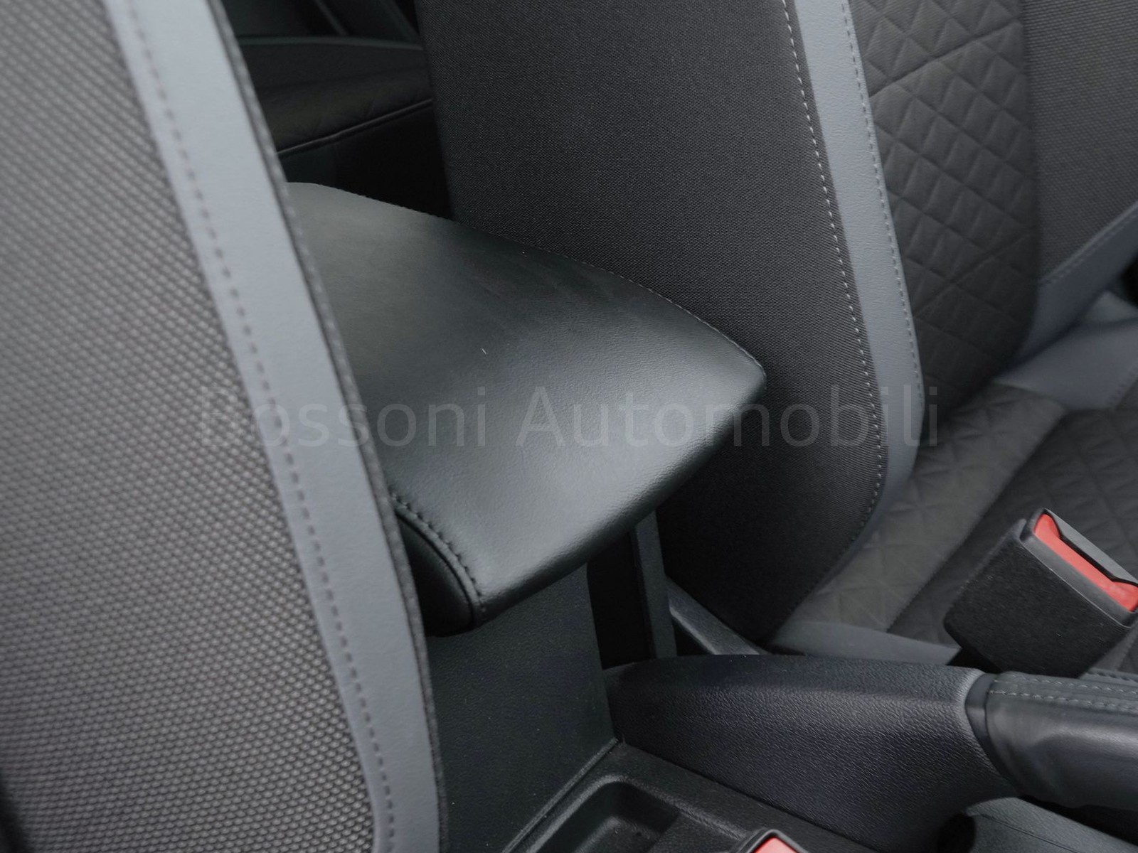 18 - Volkswagen T-Cross 1.0 tsi 110cv advanced