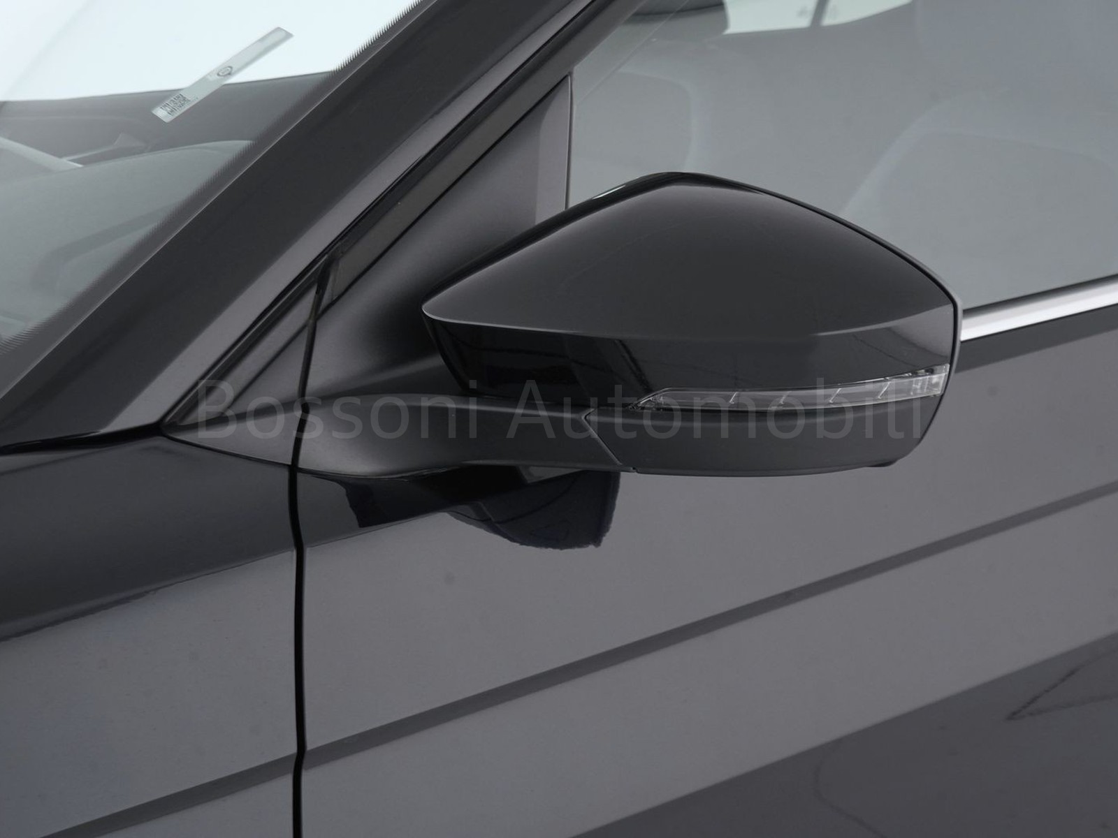 36 - Volkswagen T-Cross 1.0 tsi 110cv advanced