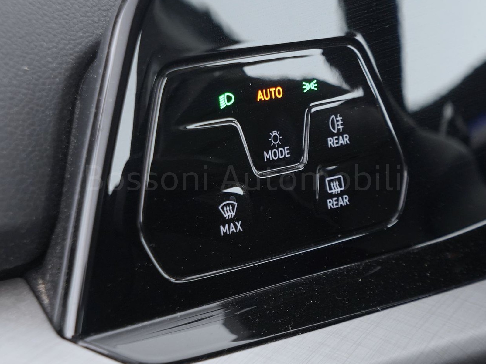 16 - Volkswagen Golf 1.5 tsi evo act 130cv life