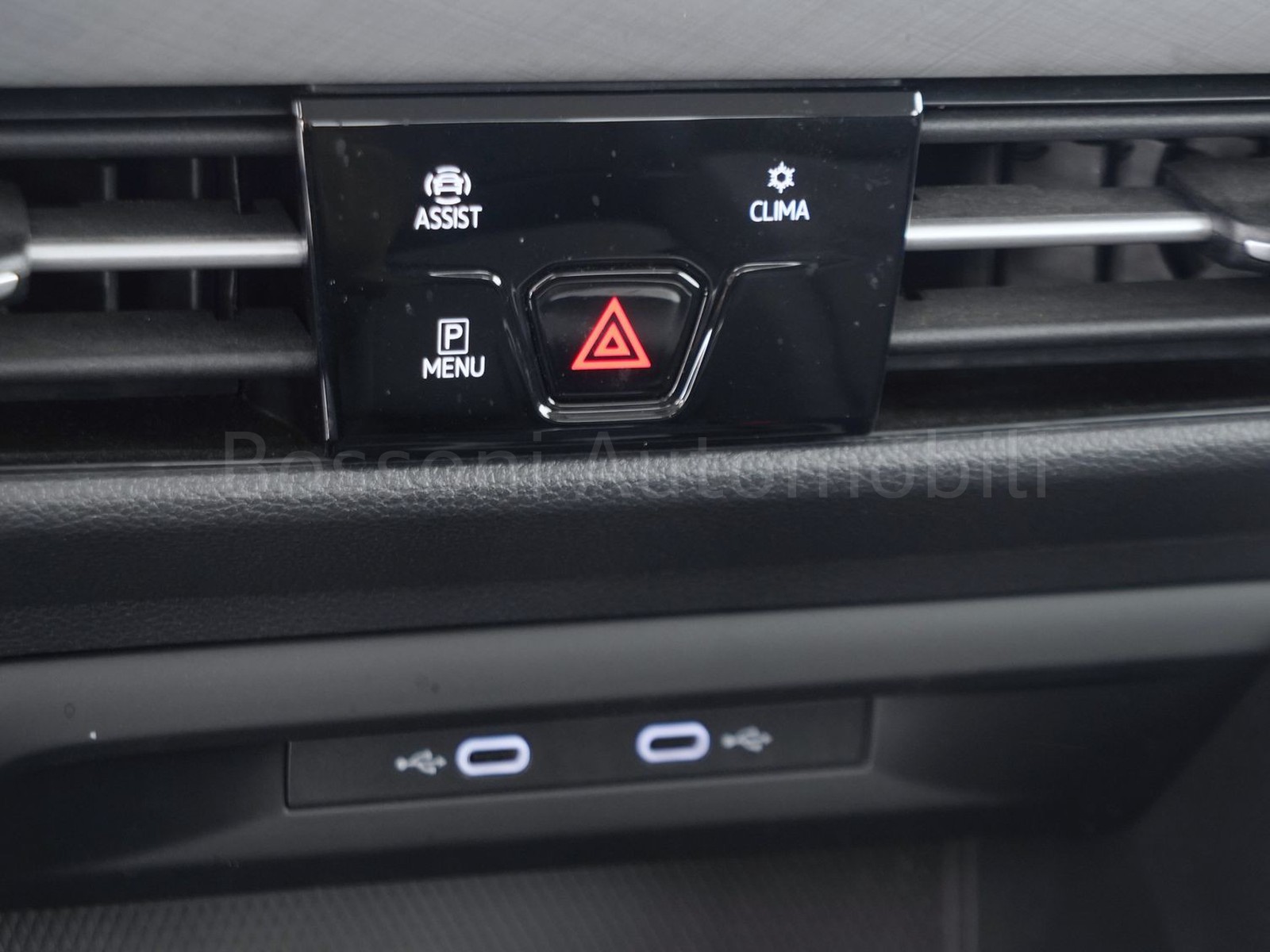 24 - Volkswagen Golf 1.5 tsi evo act 130cv life