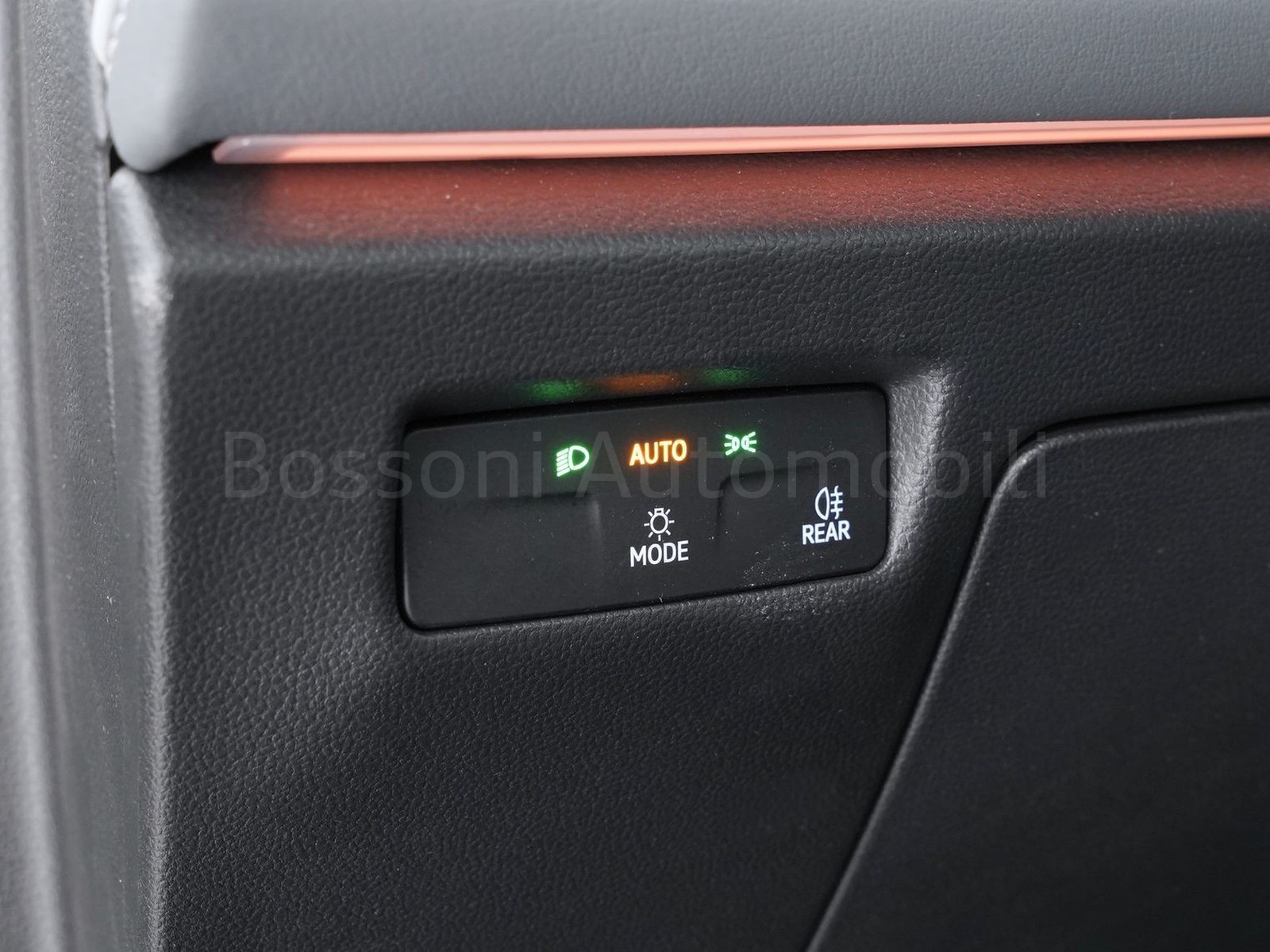 16 - Volkswagen Passat 2.0 tdi scr evo 150cv business dsg