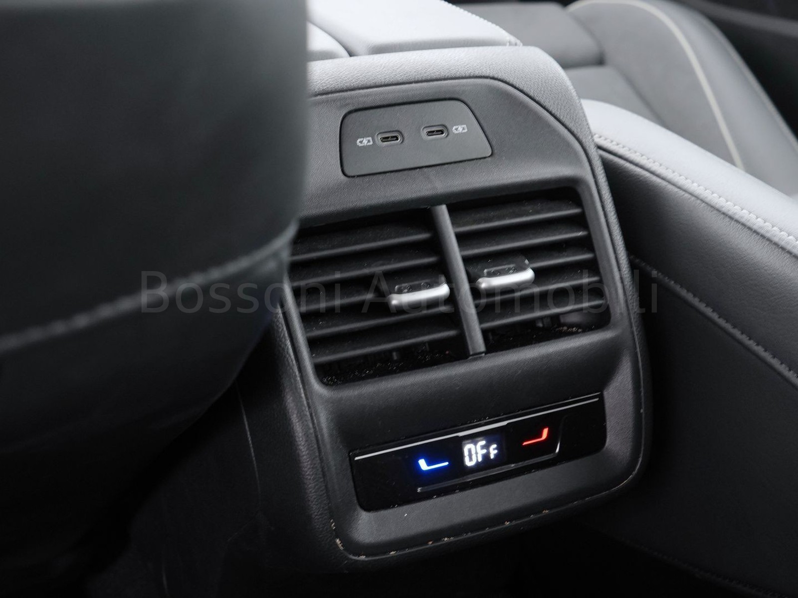 28 - Volkswagen Passat 2.0 tdi scr evo 150cv business dsg