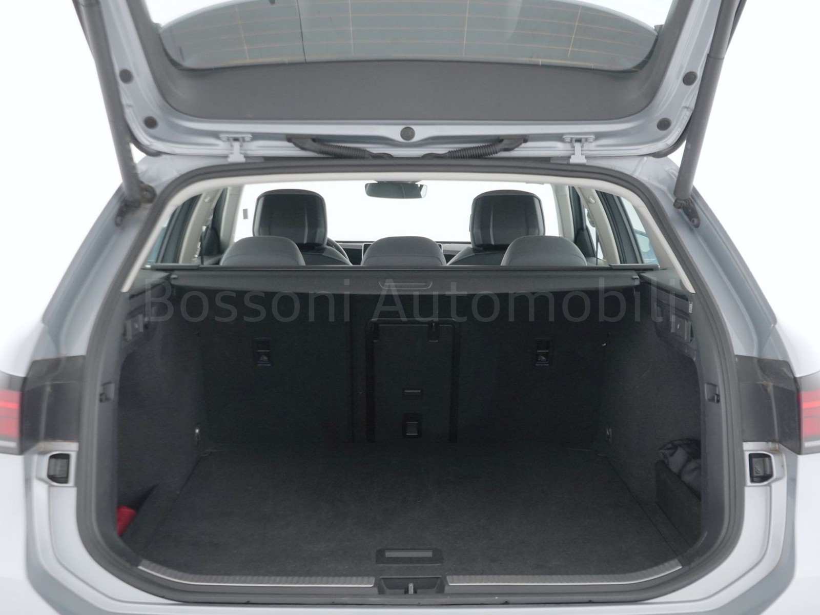 10 - Volkswagen Passat 2.0 tdi scr evo 150cv business dsg