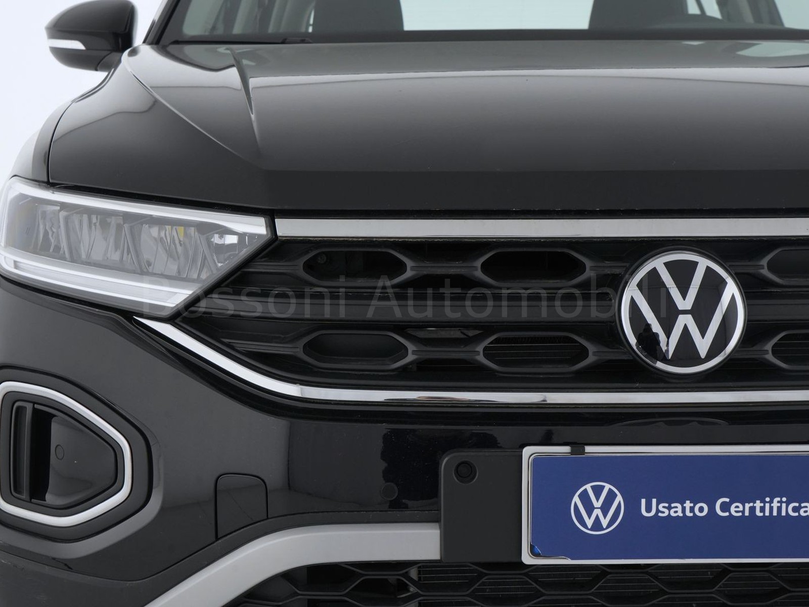 14 - Volkswagen T-Roc 1.5 tsi act life dsg