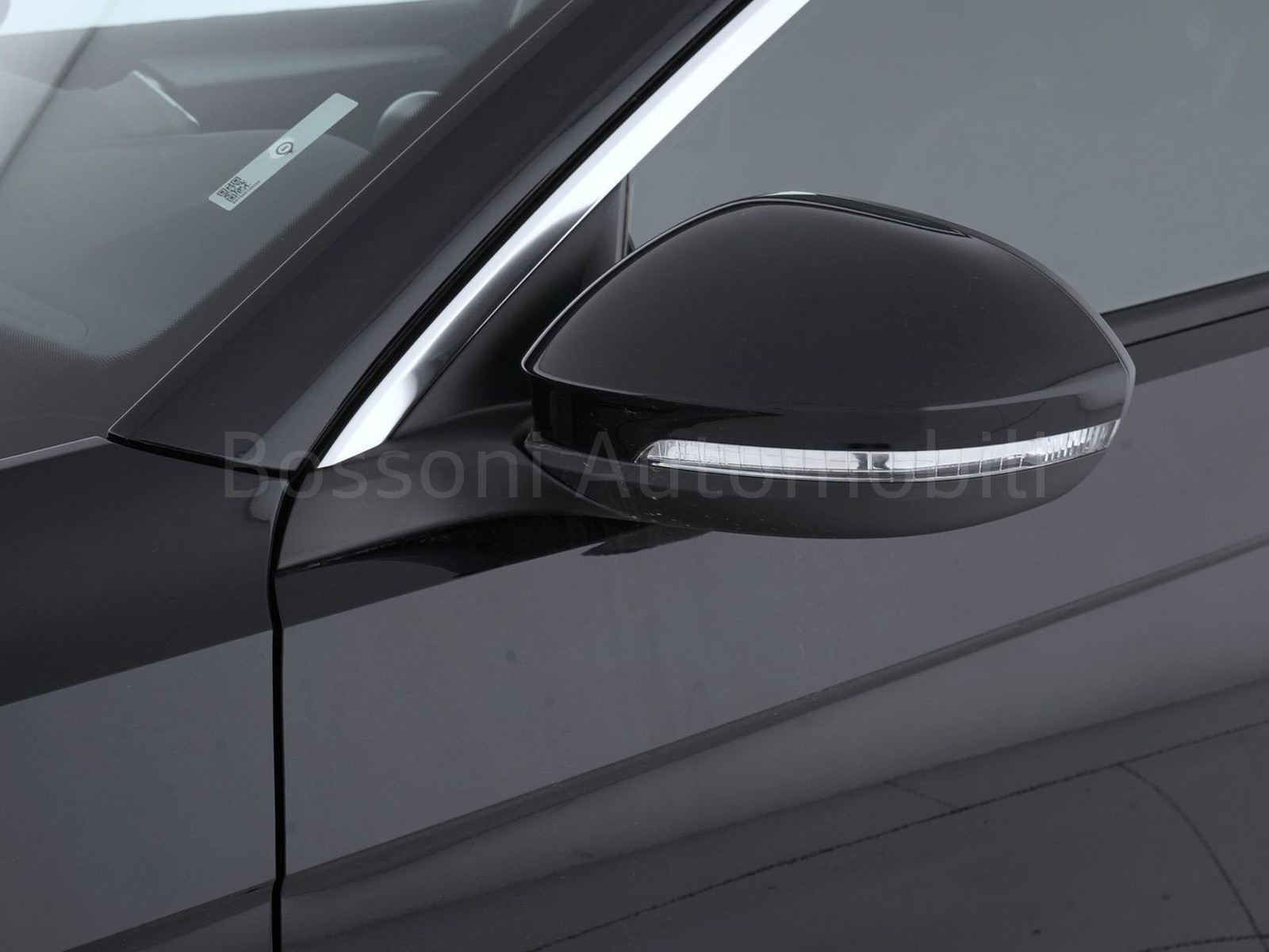 36 - Volkswagen T-Roc 1.5 tsi act life dsg