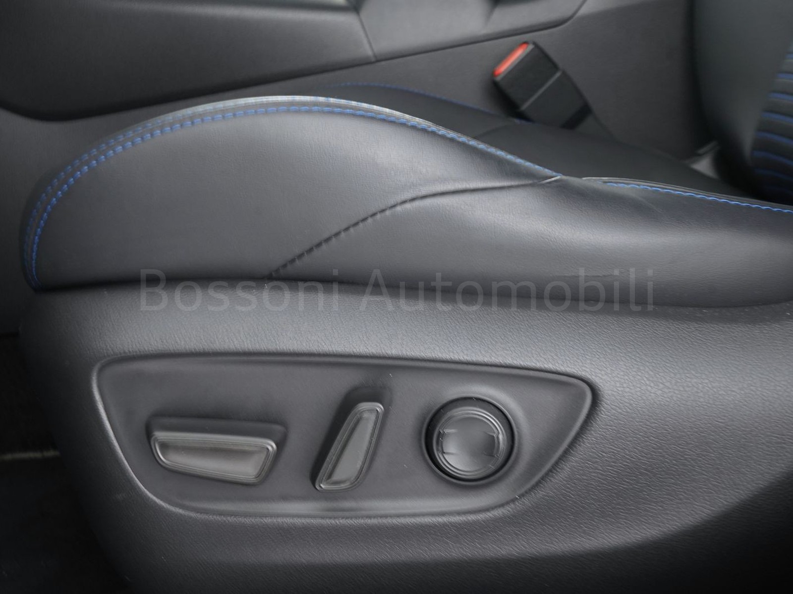 23 - Toyota Rav4 2.5 vvt-ie hybrid 218cv style 2wd e-cvt