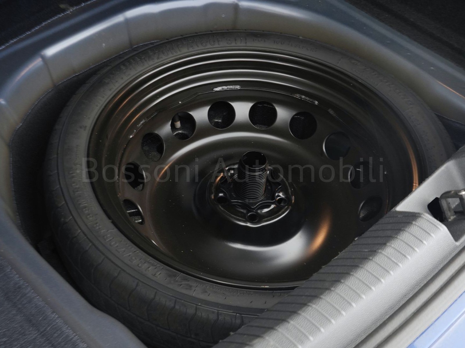 32 - Volkswagen Taigo 1.0 tsi 115cv life