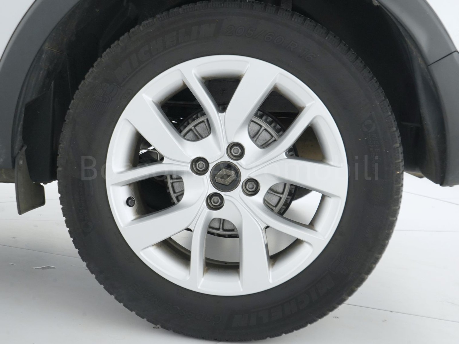 12 - Renault Captur 0.9 tce 90cv business e6d