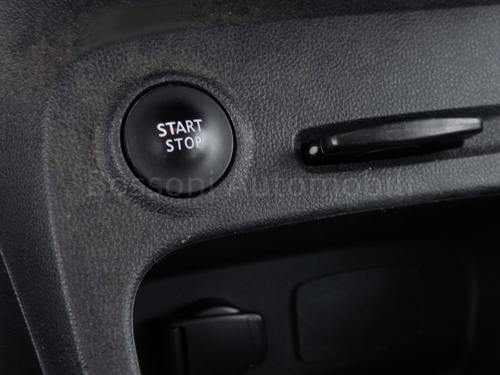 23 - Renault Captur 0.9 tce 90cv business e6d