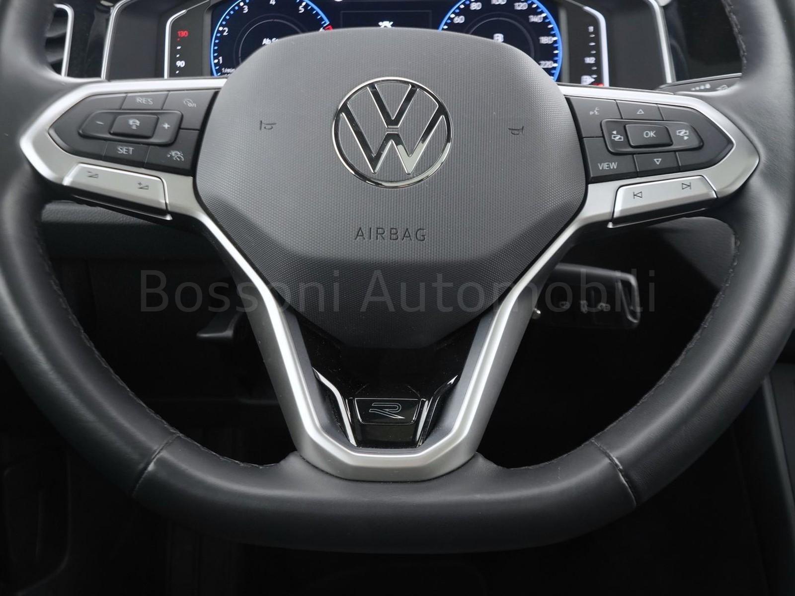 15 - Volkswagen Taigo 1.0 tsi 115cv r-line