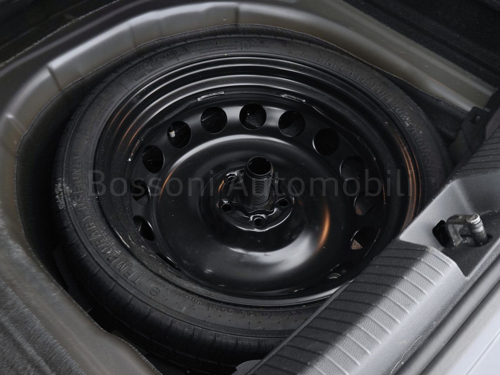 35 - Volkswagen Taigo 1.0 tsi 115cv r-line