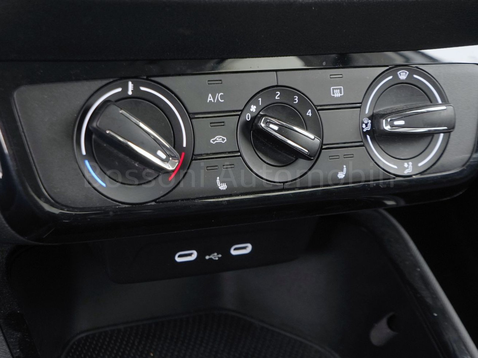 23 - Skoda Fabia 1.0 mpi evo 80cv 130 edition