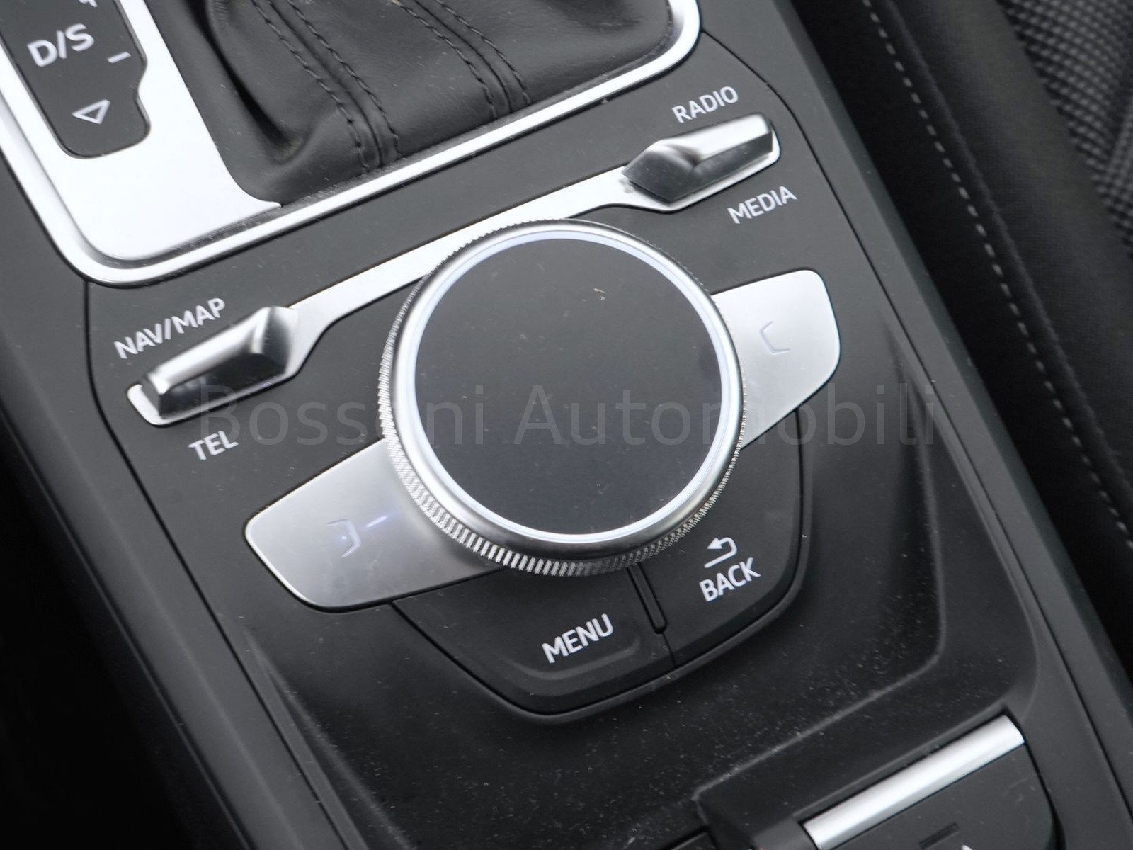 24 - Audi Q2 35 2.0 tdi identity black quattro s tronic