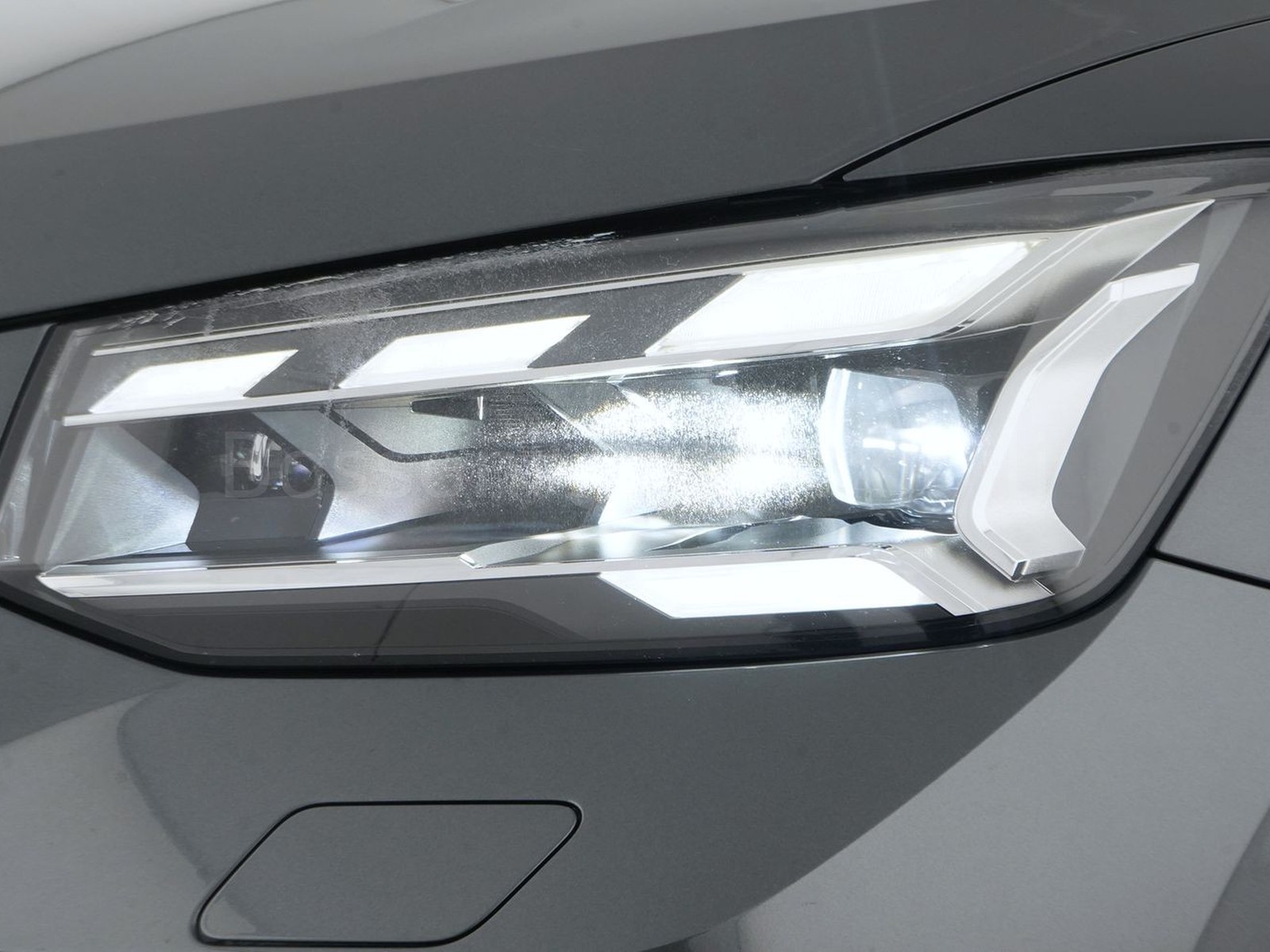 6 - Audi Q2 35 2.0 tdi identity black quattro s tronic