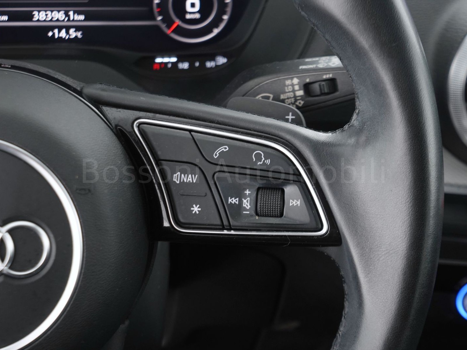 9 - Audi Q2 35 2.0 tdi identity black quattro s tronic