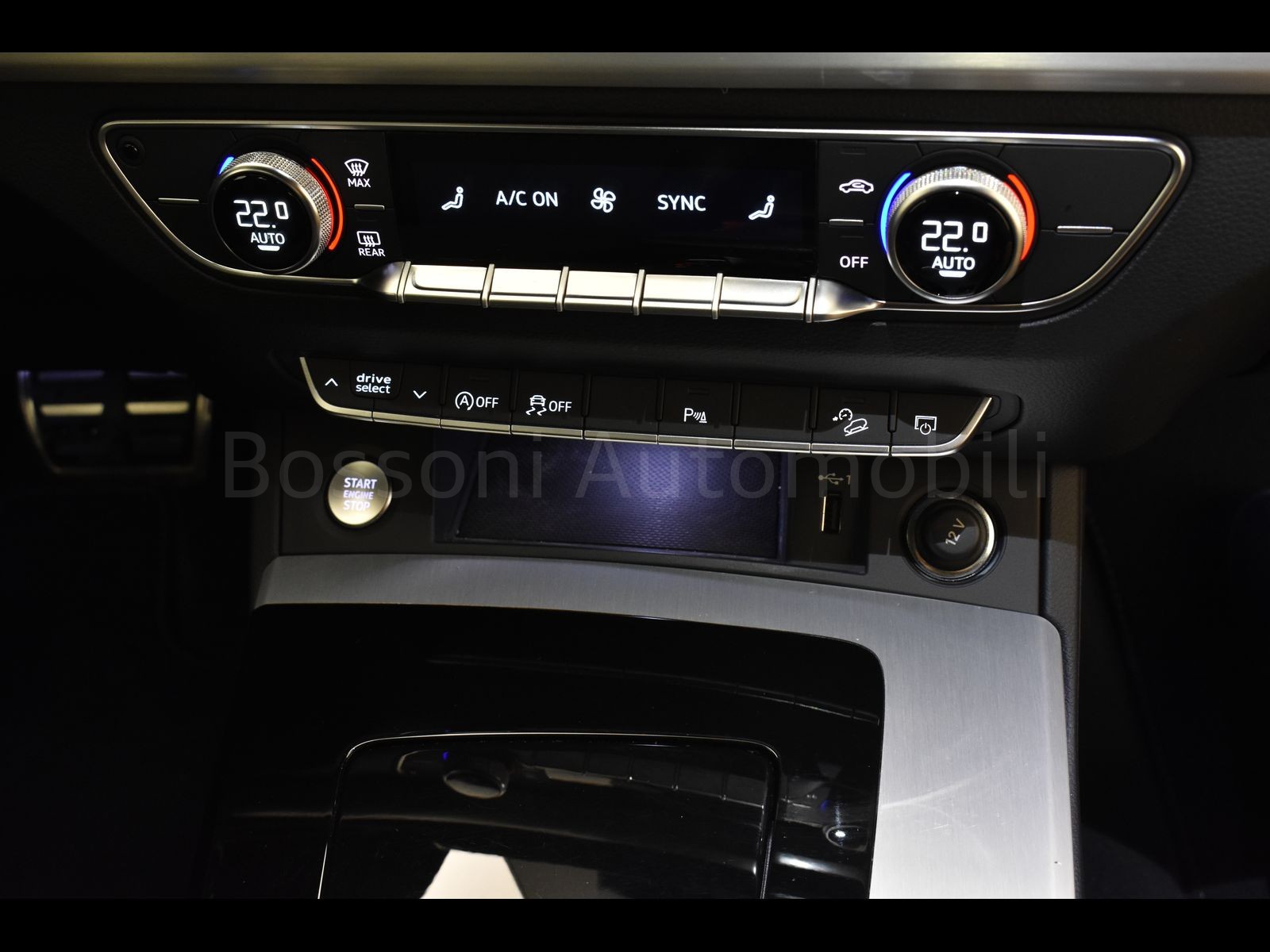 8 - Audi Q5 sportback 40 2.0 tdi mhev 12v s line plus quattro s tronic