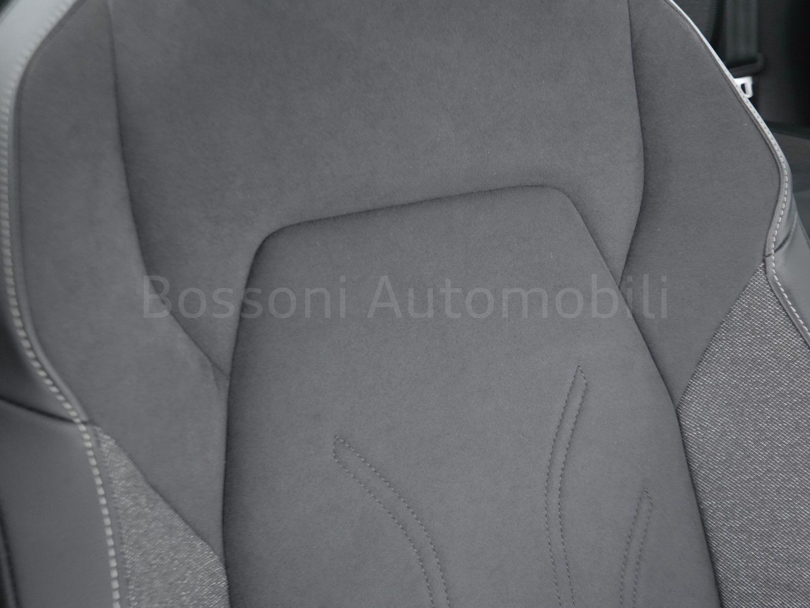 20 - Volkswagen Golf 2.0 tdi scr 150cv style dsg