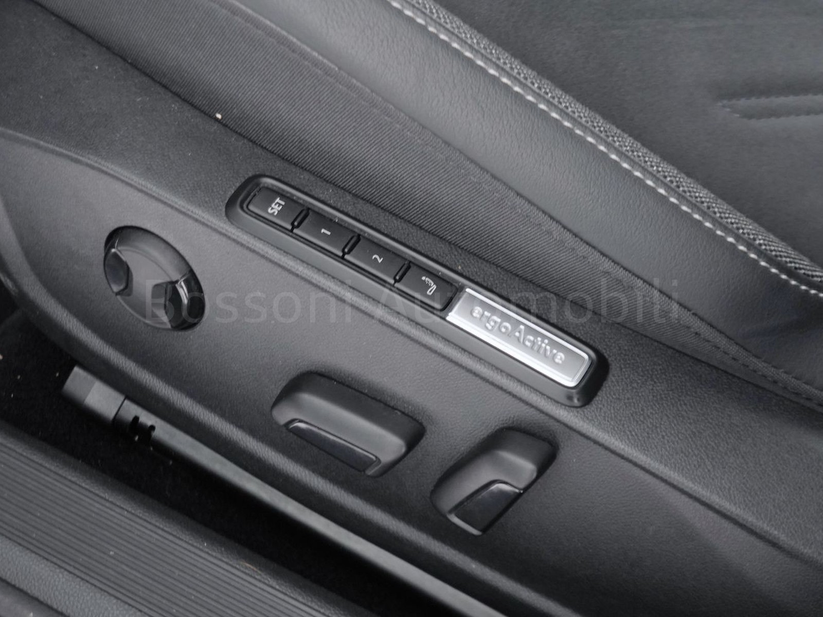 22 - Volkswagen Golf 2.0 tdi scr 150cv style dsg