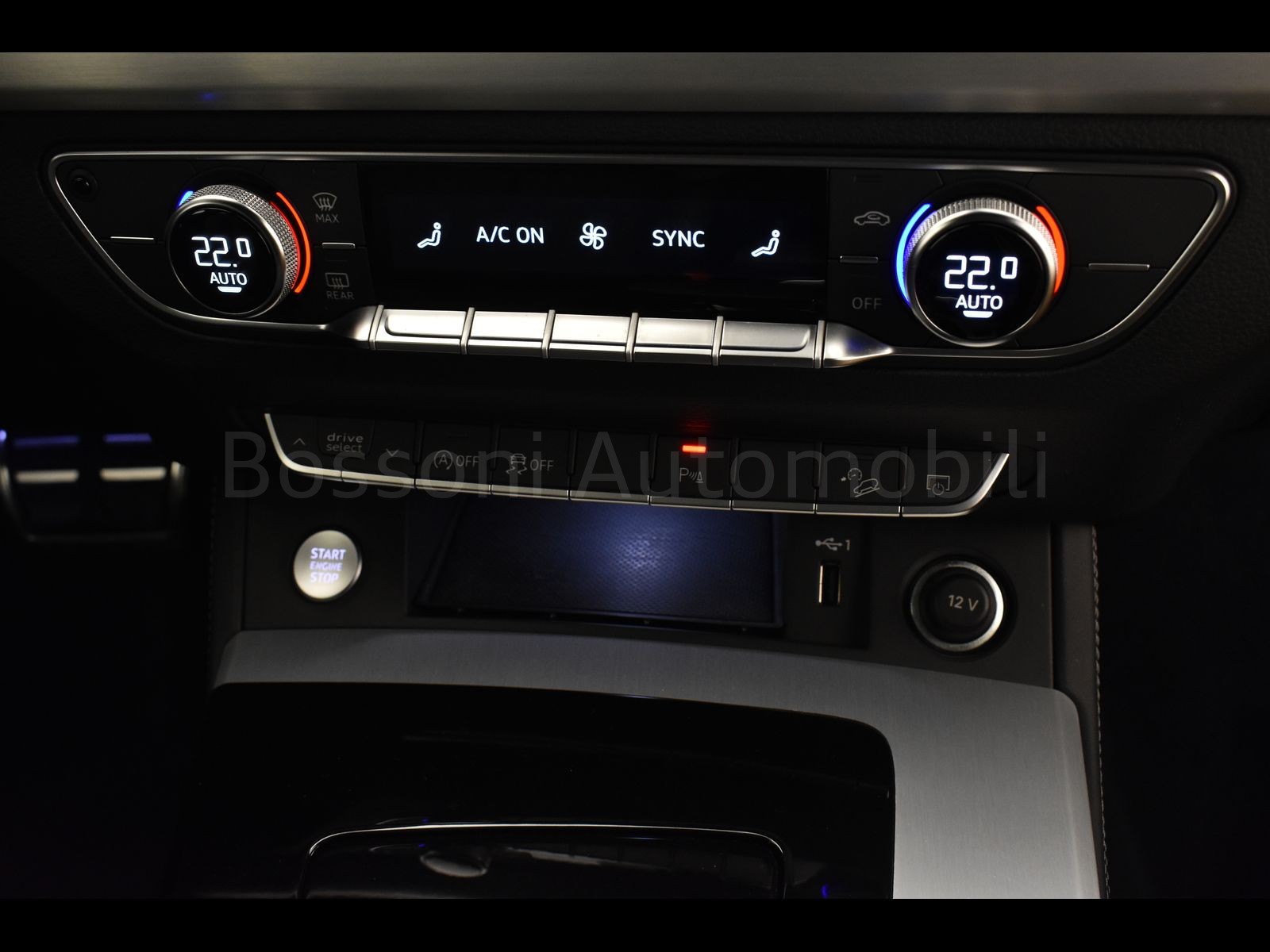 8 - Audi Q5 sportback 40 2.0 tdi mhev 12v s line plus quattro s tronic