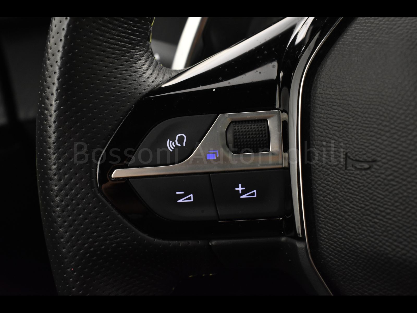 21 - Peugeot 2008 1.5 bluehdi 130cv gt eat8 s&s