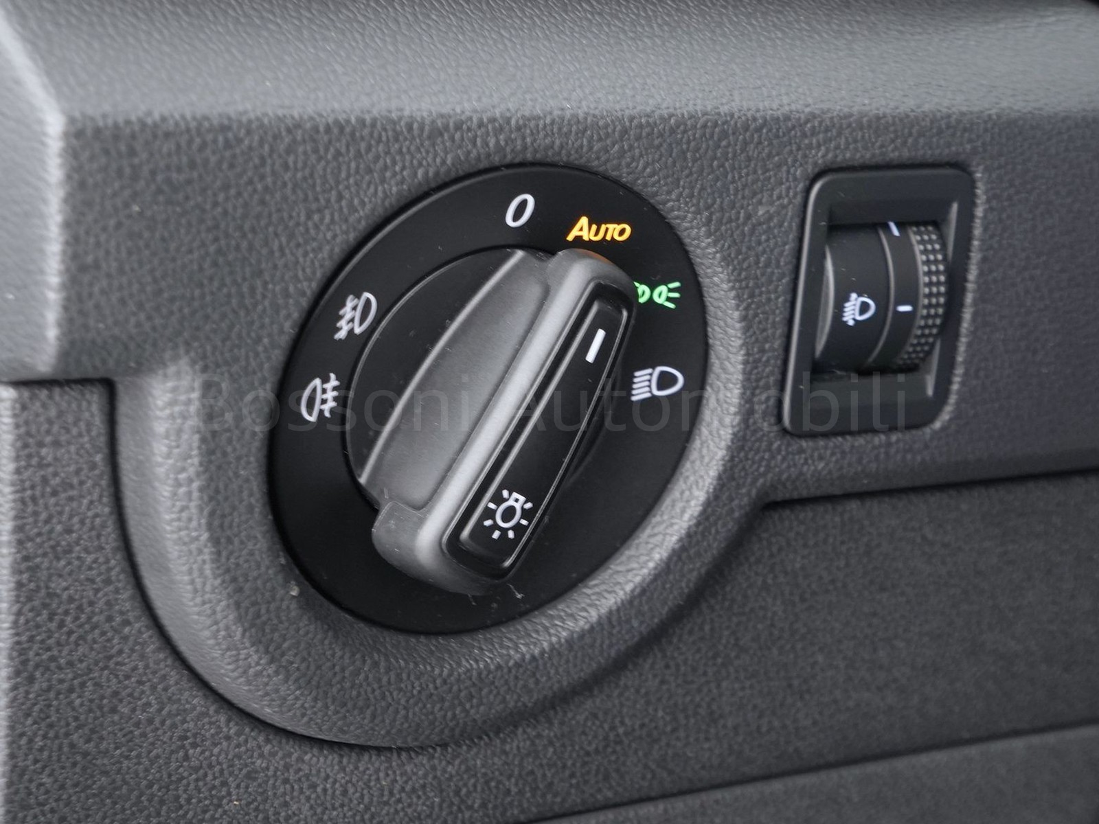 16 - Volkswagen T-Cross 1.0 tsi 95cv style