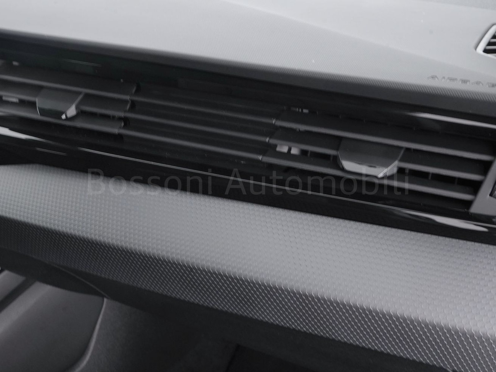 18 - Audi A1 sportback 30 1.0 tfsi 116cv business