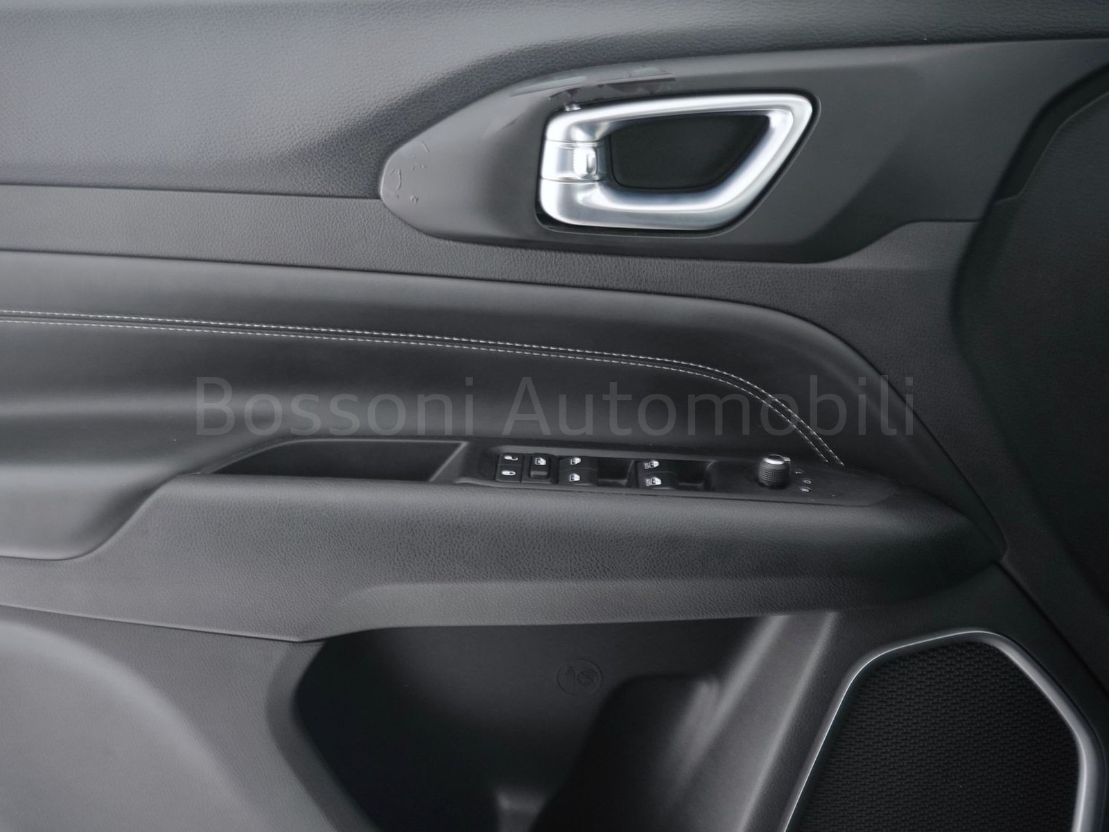 17 - Jeep Compass 1.6 multijet ii 130cv night eagle 2wd