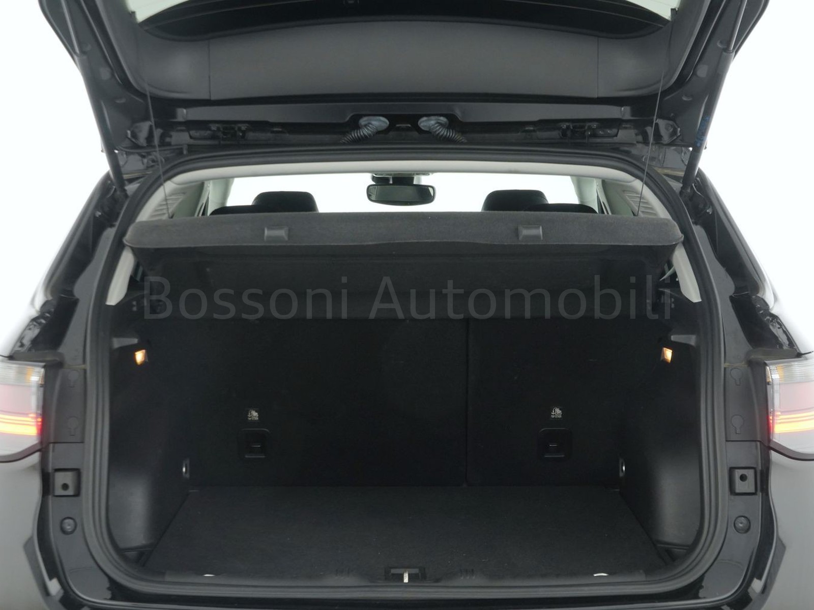 10 - Jeep Compass 1.6 multijet ii 130cv night eagle 2wd