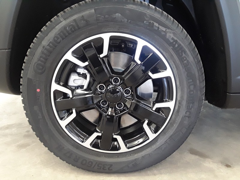 13 - Jeep Compass 1.3 turbo t4 phev upland cross 4xe at6