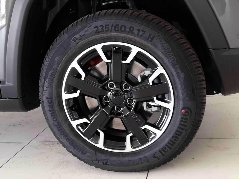 19 - Jeep Compass 1.3 turbo t4 phev upland cross 4xe at6