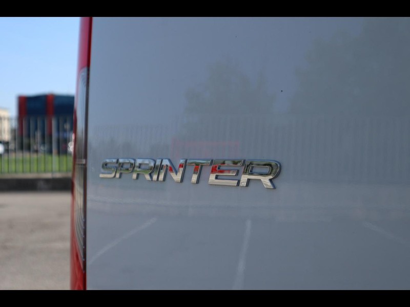 7 - Mercedes Vans Sprinter 317 2.0 cdi f 37/35 rwd h2