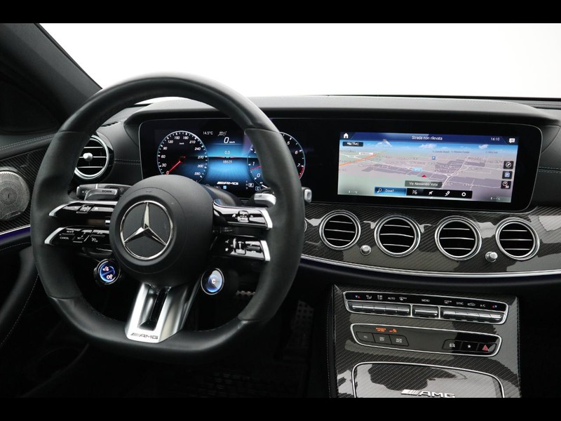 13 - AMG Classe E amg station wagon 63 v8 s 4matic speedshift mct amg