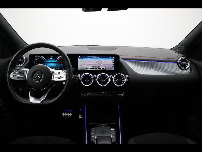 13 - Mercedes EQA 250 premium