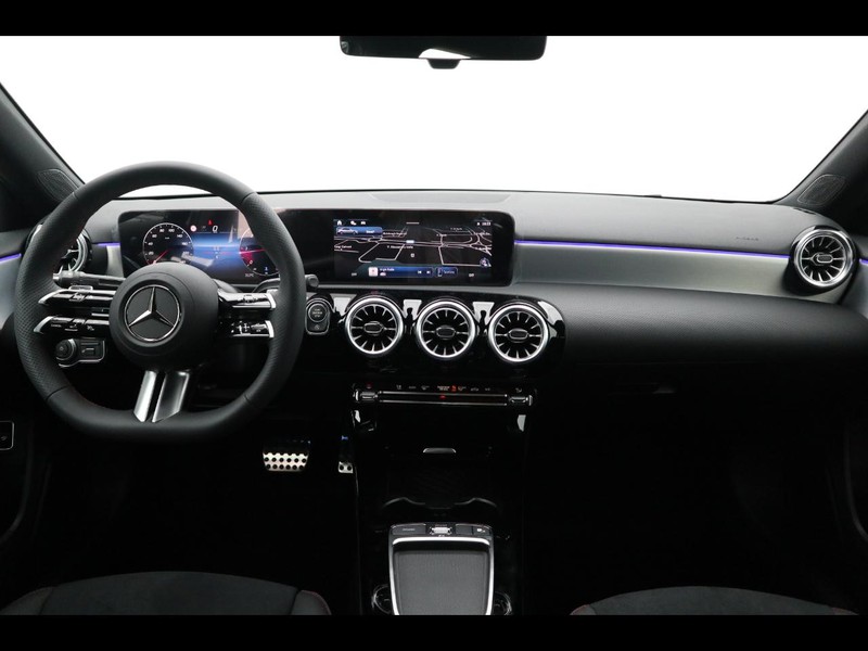 13 - Mercedes Classe A 180 d amg line advanced plus 8g-dct