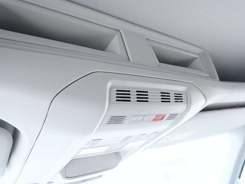 25 - Volkswagen VIC Crafter 30 2.0 tdi 140cv l3h3 business