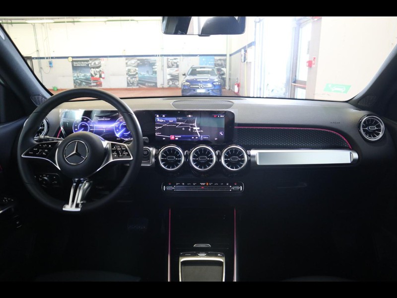 13 - Mercedes EQB 300 progressive advanced 4matic