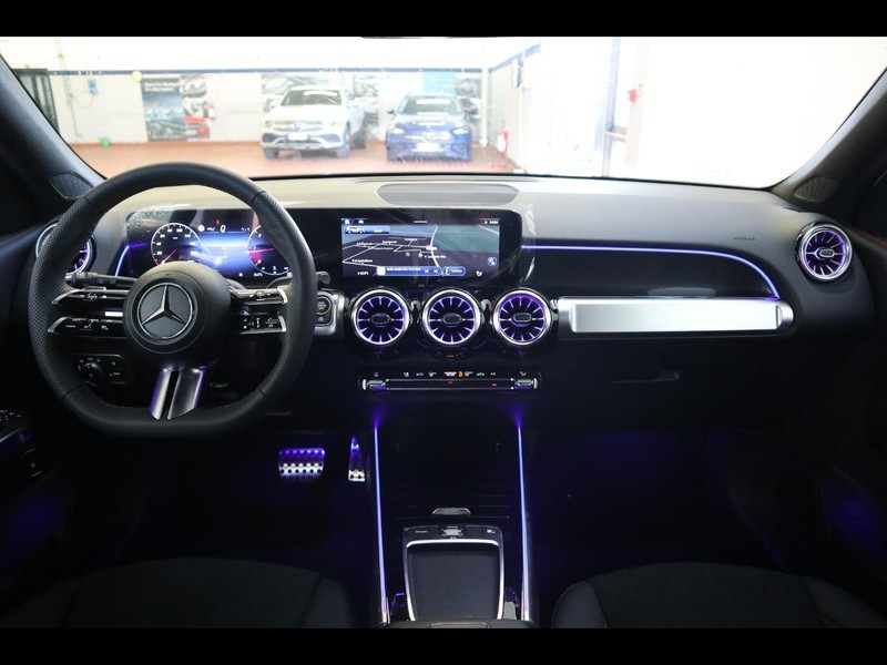 13 - Mercedes GLB 200 d amg line advanced plus 8g-dct