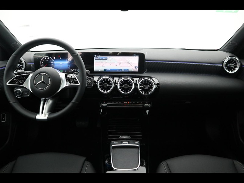 13 - Mercedes Classe A 250 e plug-in-hybrid progressive advanced plus speedshift dct amg 8g