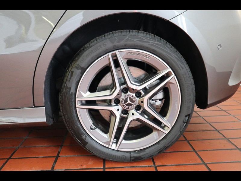 19 - Mercedes Classe A 250 e plug-in-hybrid amg line advanced plus speedshift dct amg 8g