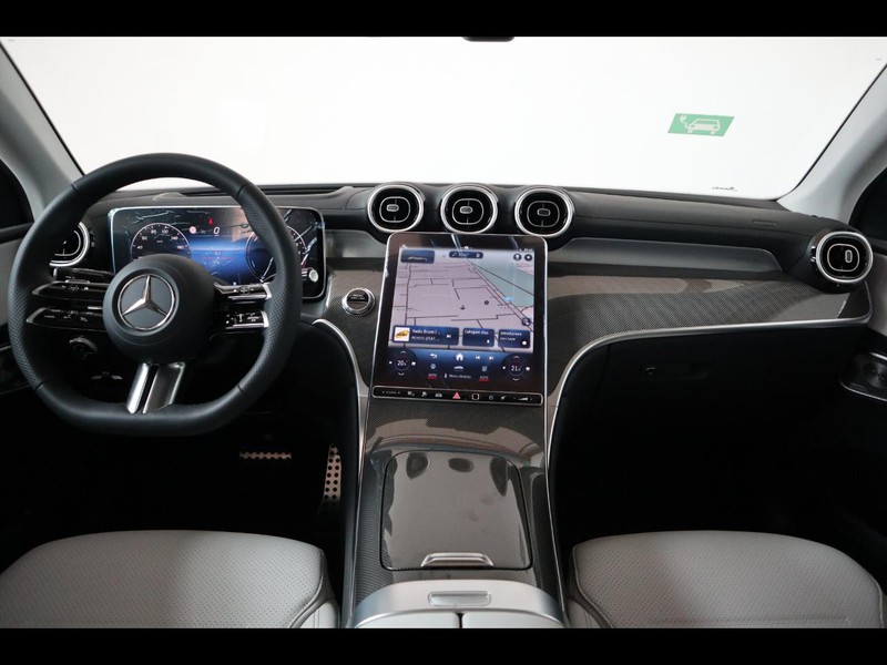 13 - Mercedes GLC coupe 300 de plug in hybrid amg line premium plus 4matic 9g-tronic