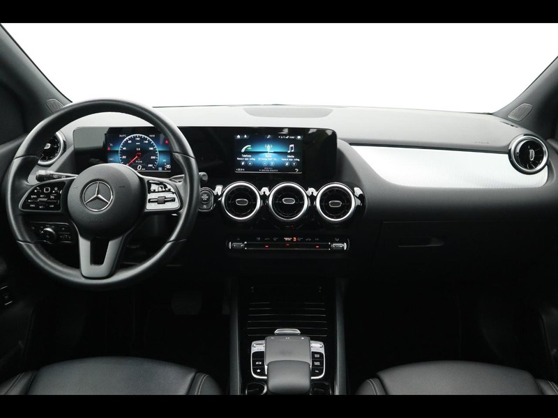 13 - Mercedes Classe B 200 d sport 8g-dct