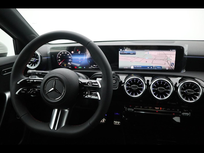 13 - Mercedes Classe A 250 e plug-in-hybrid amg line advanced plus speedshift dct amg 8g