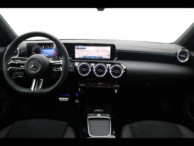 13 - Mercedes CLA coupe 200 d amg line advanced plus 8g-dct